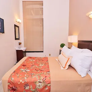 Americana Hotel