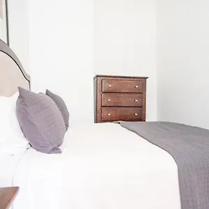 On Upper East Side 30 Day Stays New York